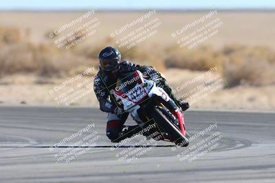 media/Jan-10-2025-CVMA Friday Practice (Fri) [[489e0da257]]/Group 4 and Trackday/Session 4 (Turn 16)/